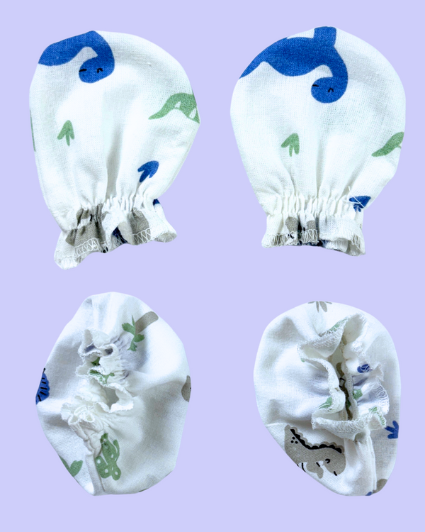 🦖 Dinosaur Mittens & Booties – Roars of Comfort for Tiny Hands & Feet