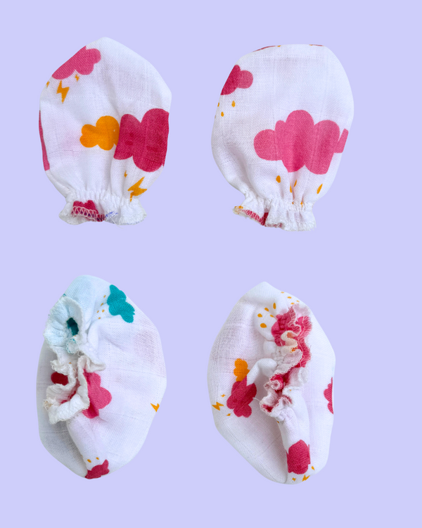 ☁️❤️ Red Cloud Mittens & Booties – Soft Comfort for Little Hands & Feet